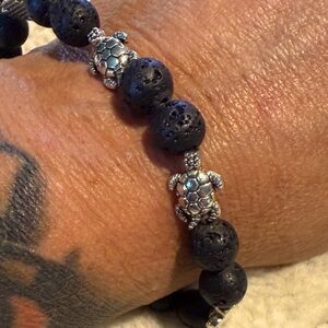 Silver Turtle Black Beaded Bracelet
